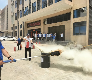 以練筑防 共守安全：2025年安全生產月氟樂泰科消防應急演練活動成功舉辦！